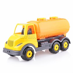 Муромец, автомобиль с цистерной UT-62710